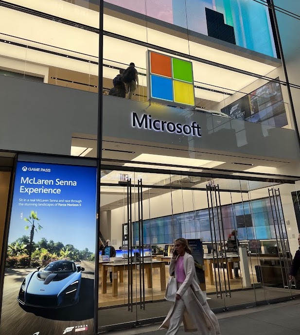 The Real Car Experience – Microsoft Store