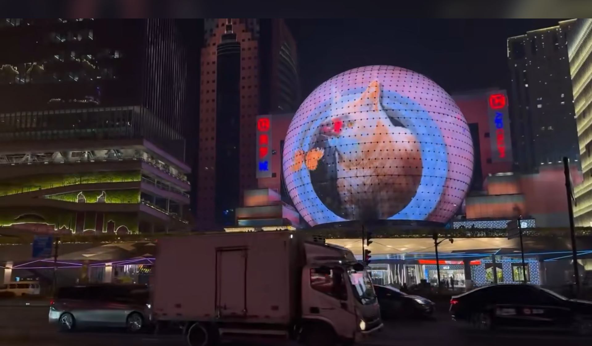 3D sphere at MetroCity in Shanghai (Image: Linkedin screenshot)